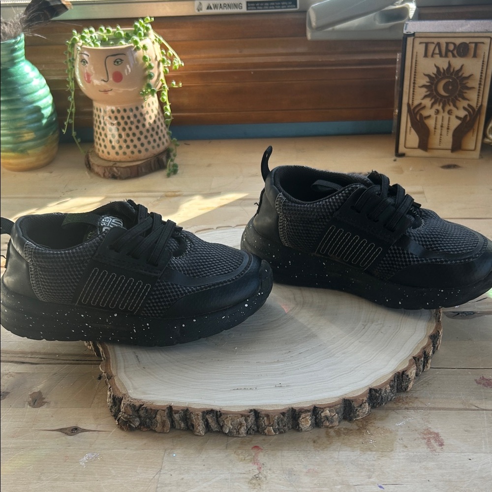 Hey Dude Black Mesh Kids Sneakers - Picture 3 of 6
